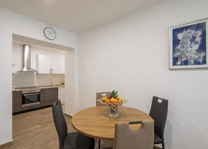 Direct Appartement Jesenice (Split-Dalmatia)